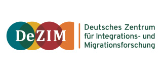 Gemaltes Bild, fröhliche Kinder beim Seilziehen Starke Kinder können für ihre Rechte eintreten.